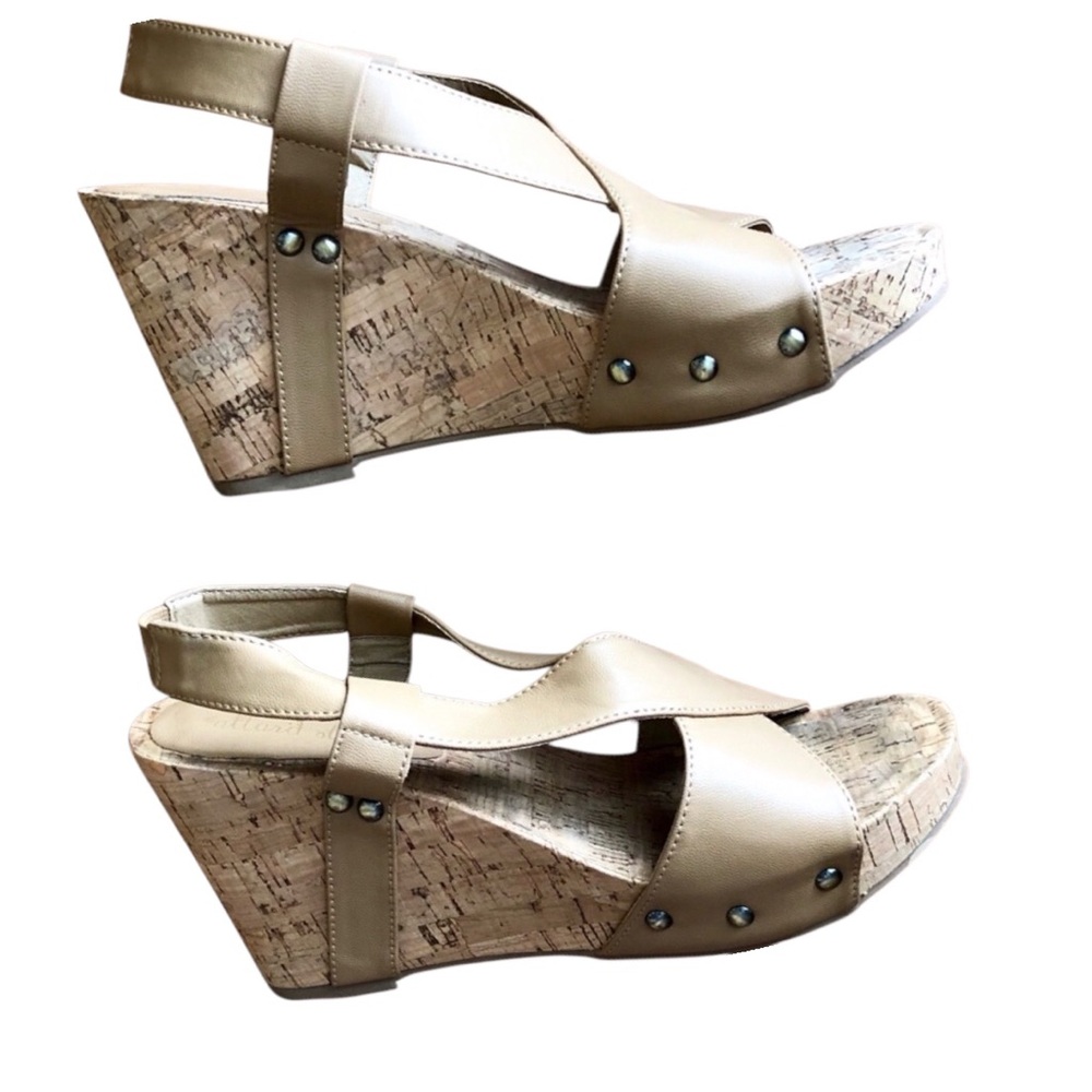 Altar’d State 9 Nude Beige Wedge Heels Sandals